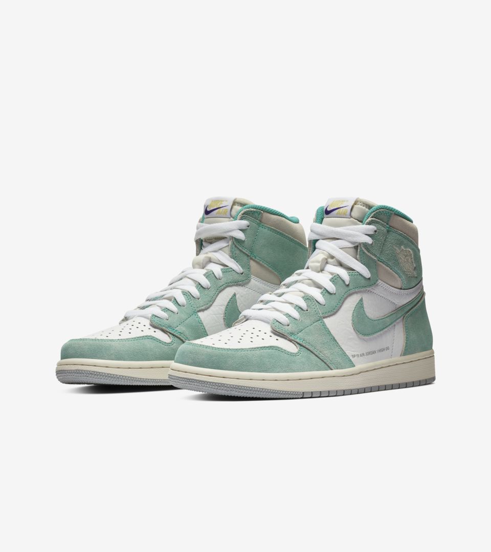 Air Jordan 1 — Turbo Green - Retro — product photo 1