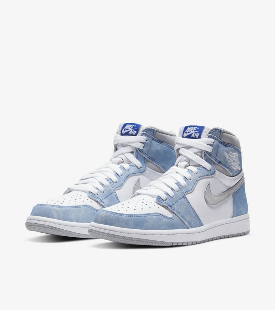 Air Jordan 1 — Hyper Royal - Retro — product photo 1