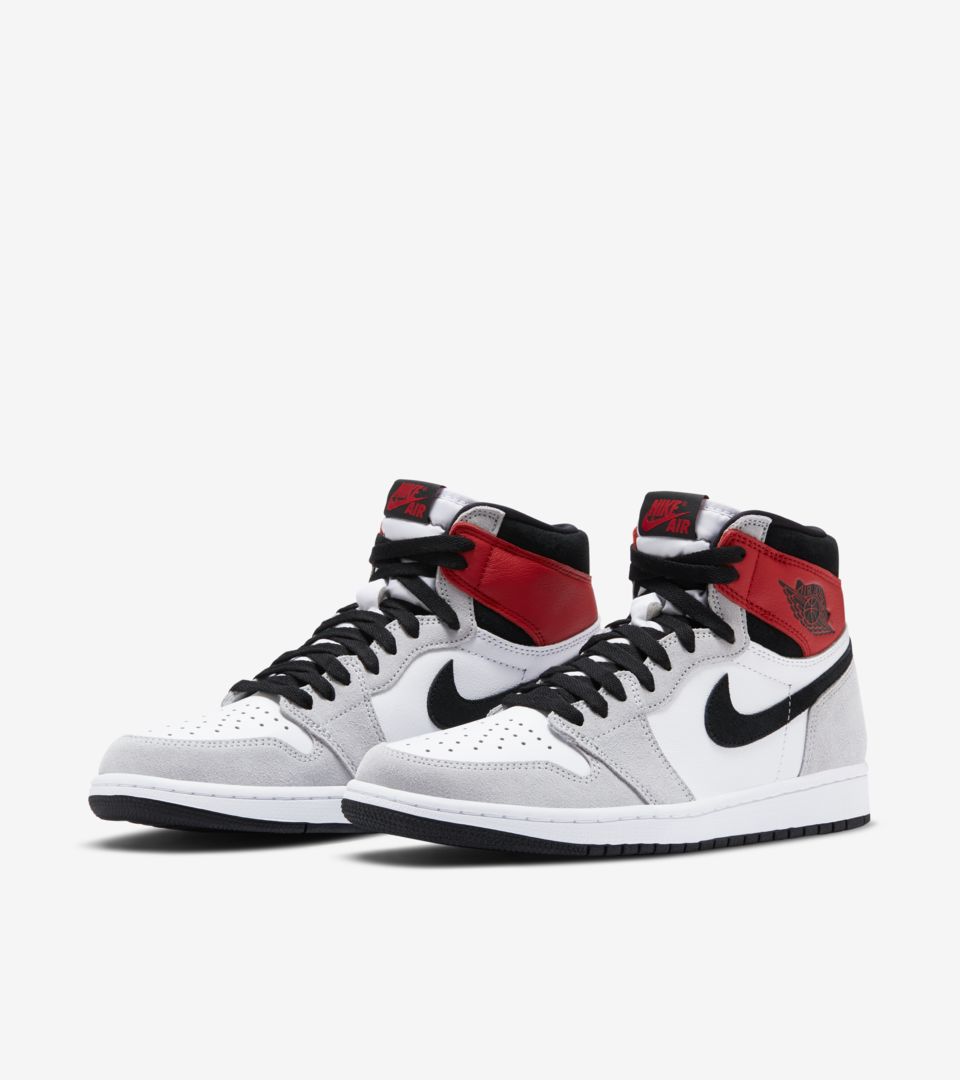 Air Jordan 1 — Light Smoke Grey — product photo 1